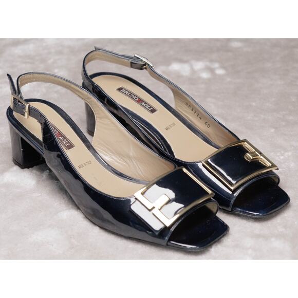 Bruno Magli Navy Patent Leather Gold Buckle Slingback Heels Womens US 9 EU 40 - Picture 1 of 16